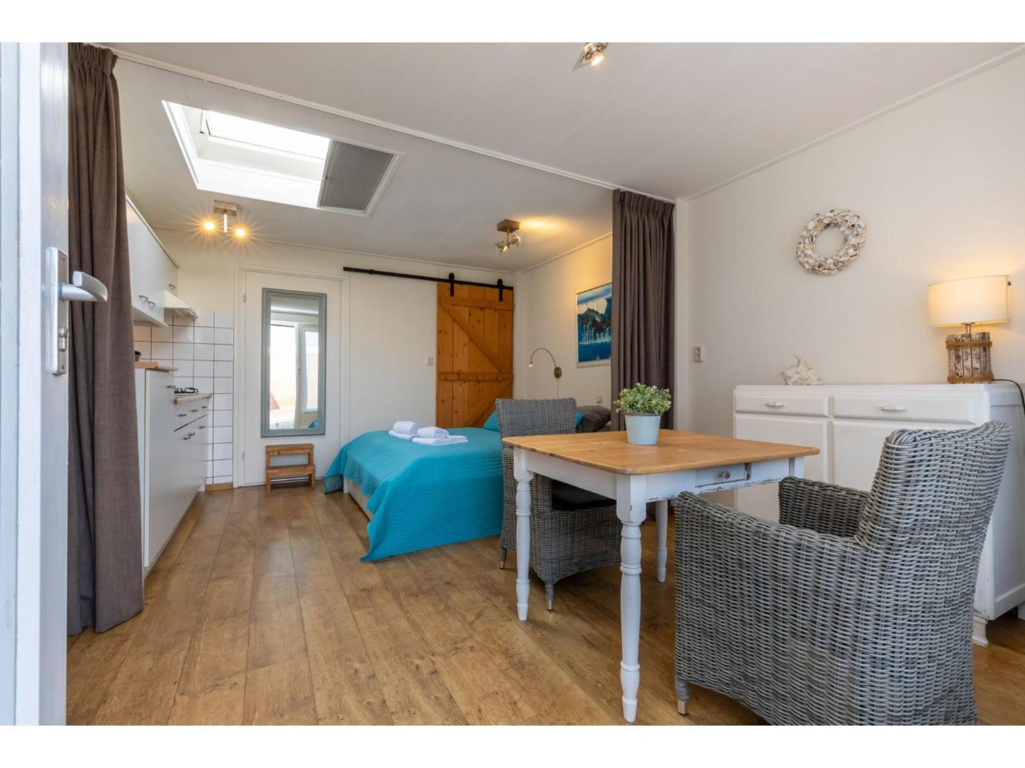 With Sun Terrace Facing South Pet Friendly *