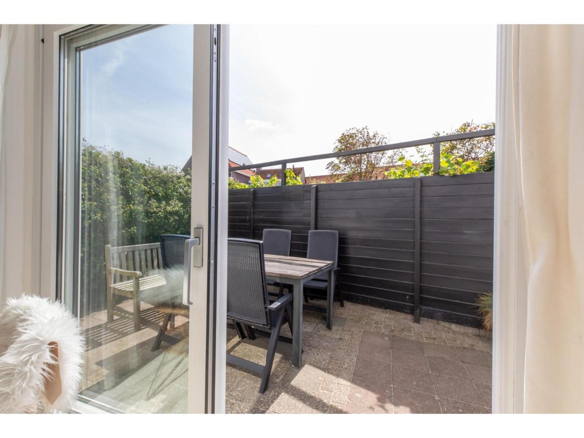 Vakantiehuis With Sun Terrace Facing South Pet Friendly Westkapelle
