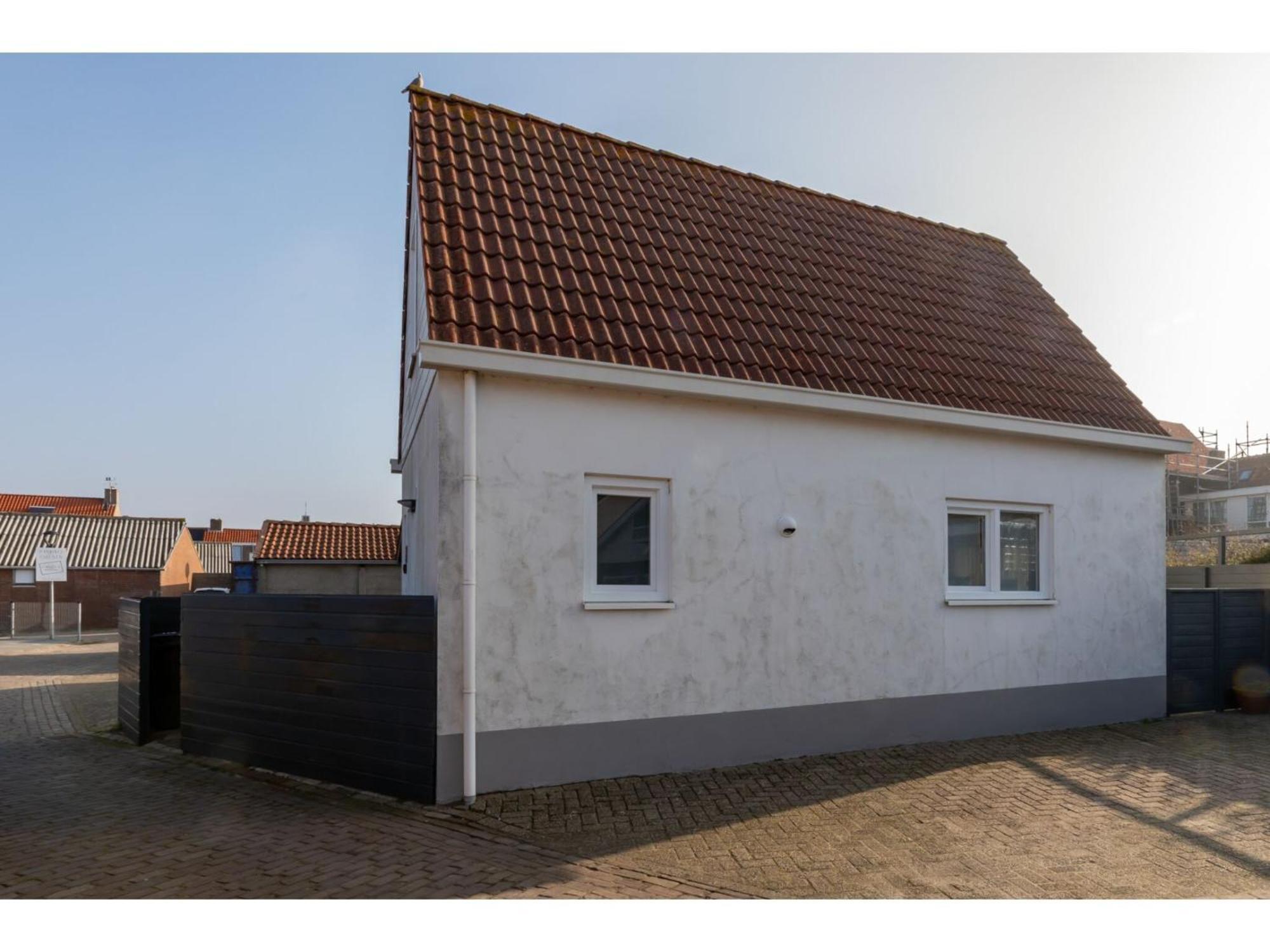 With Sun Terrace Facing South Pet Friendly Vakantiehuis Westkapelle