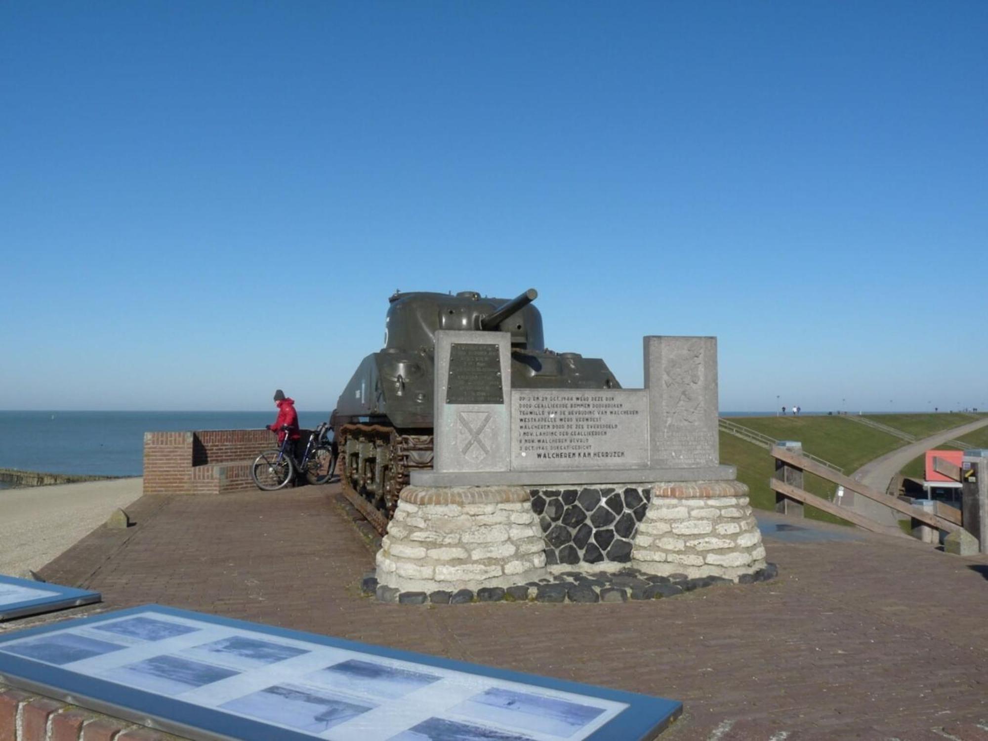 With Sun Terrace Facing South Pet Friendly Westkapelle